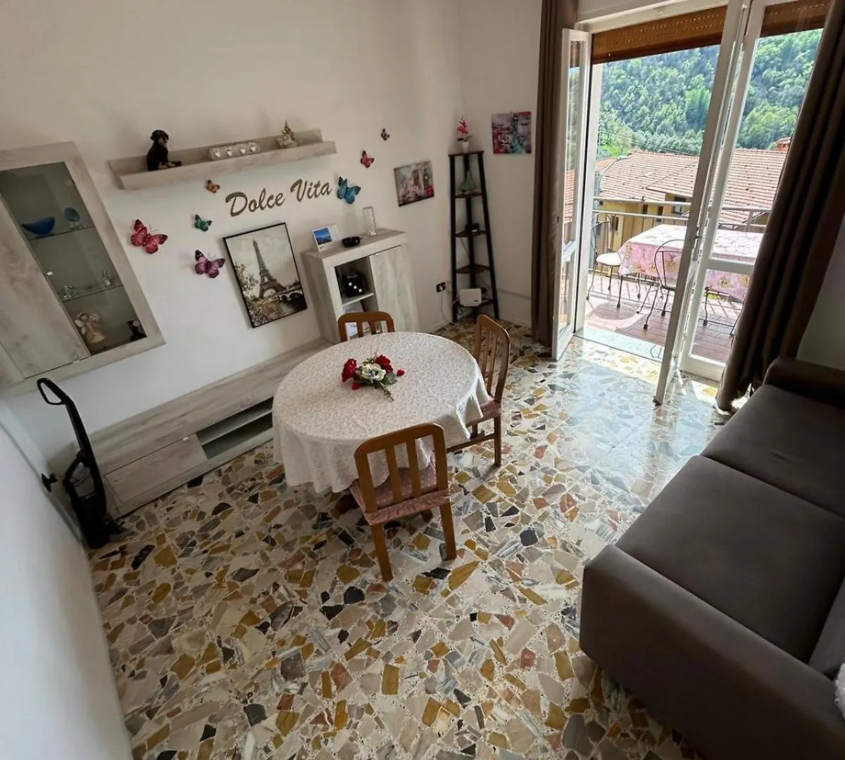 Dolce Vita - Fantastic View -Free Wi-Fi & Late Check-Out Perledo 0*,  Italy